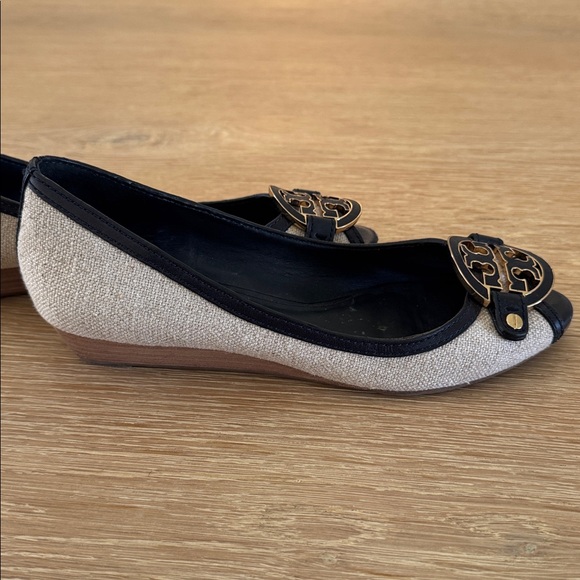 Tory Burch 🖤 - Picture 5 of 7